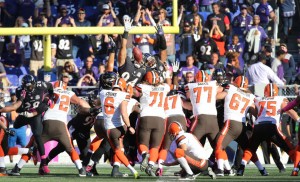 Travis Coons kicks the game winner in overtime, lifting the Browns to 2-3 on the season.