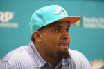 sfl-dolphins-officially-sign-center-mike-pouncey-to-contract-extension-20150413