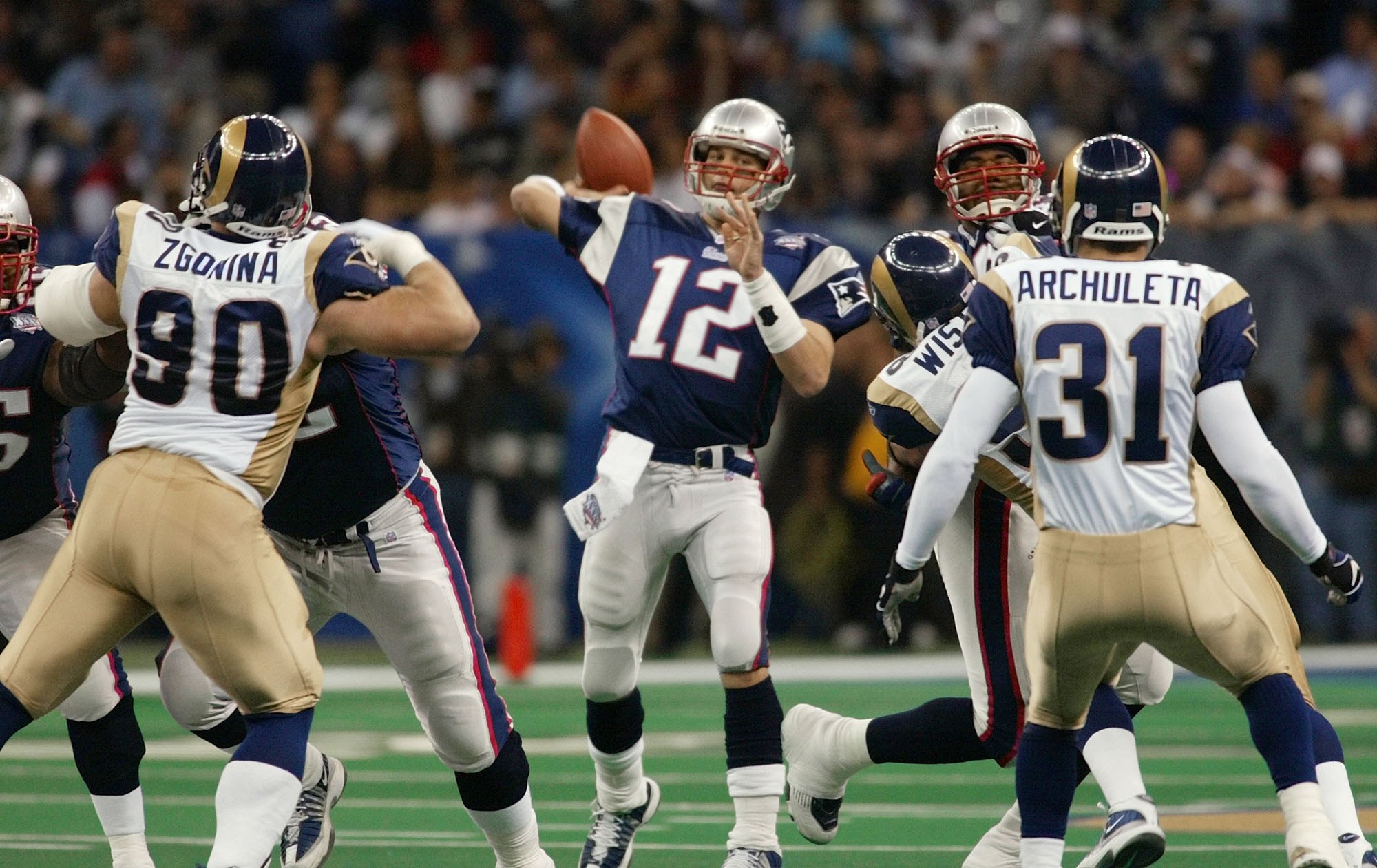 Resultado de imagem para brady vs rams sb